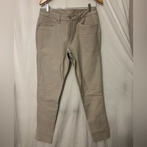 Lululemon Men’s Khaki Pants size 31x32